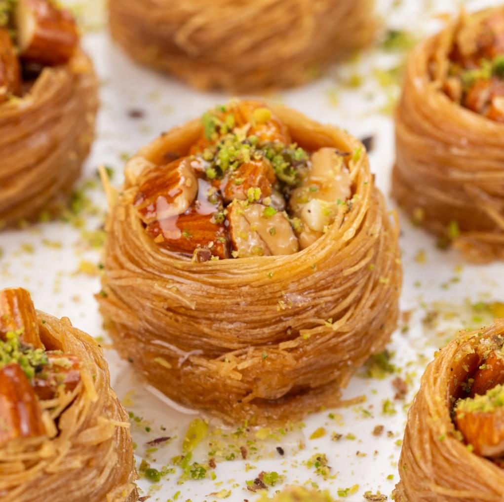 Turkish Baklava Sweets Pack of 6 pieces.