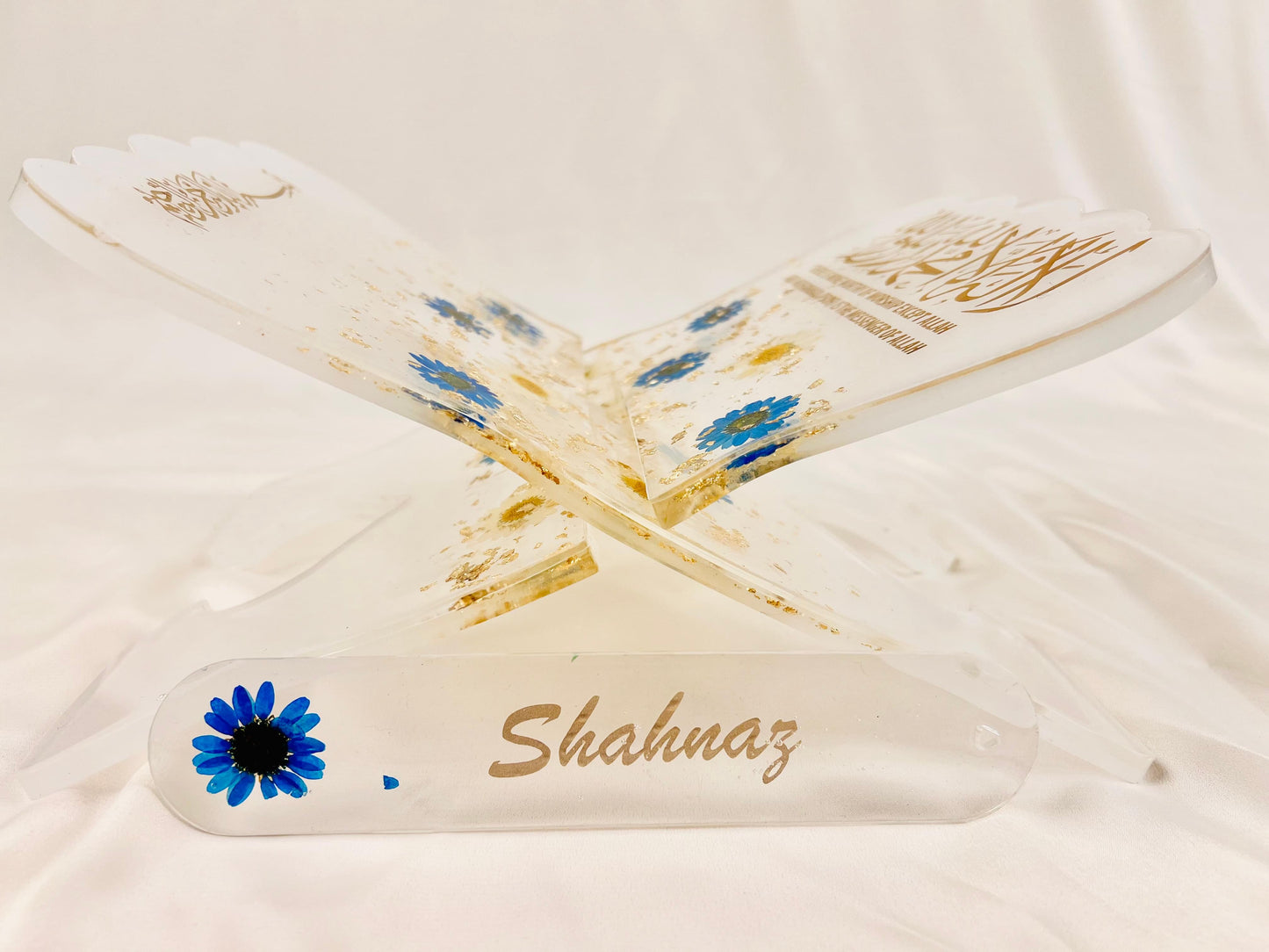 Premium Resin Art Quran Stand (Rehal)|Dried Flowers & Gold Flakes - Islamic Gift | Quran Holder with Pressed Flowers.
