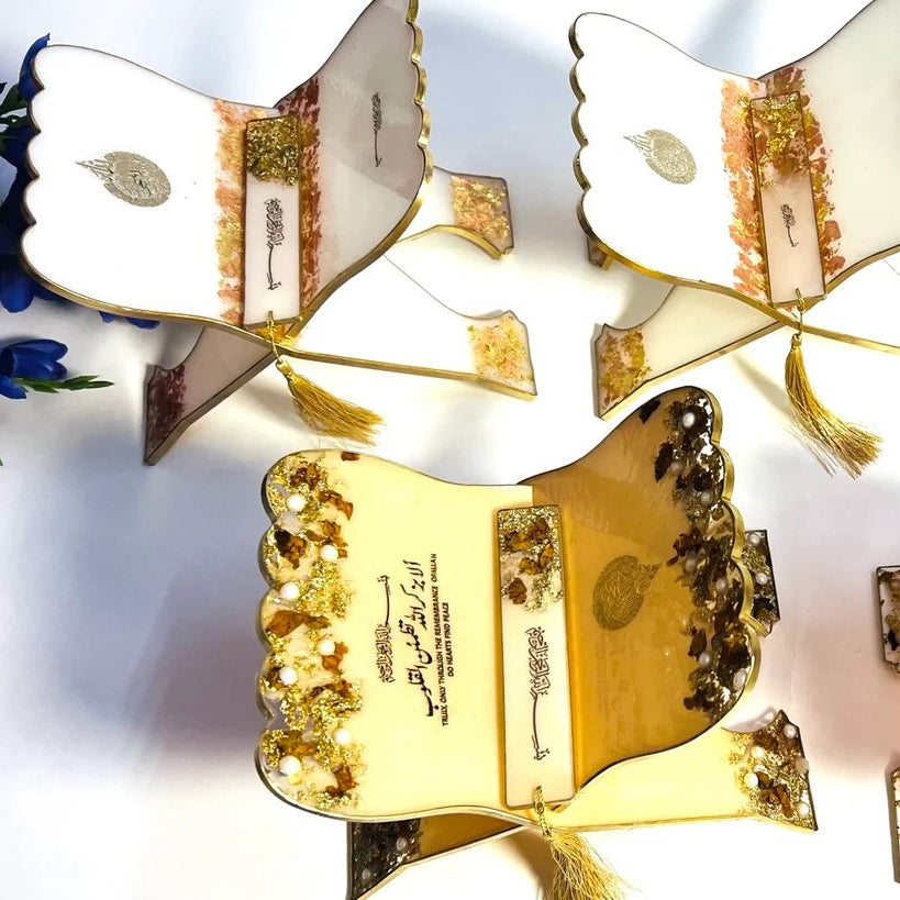Luxury handmade Quran stand rehal – resin craftsmanship with personalized details.