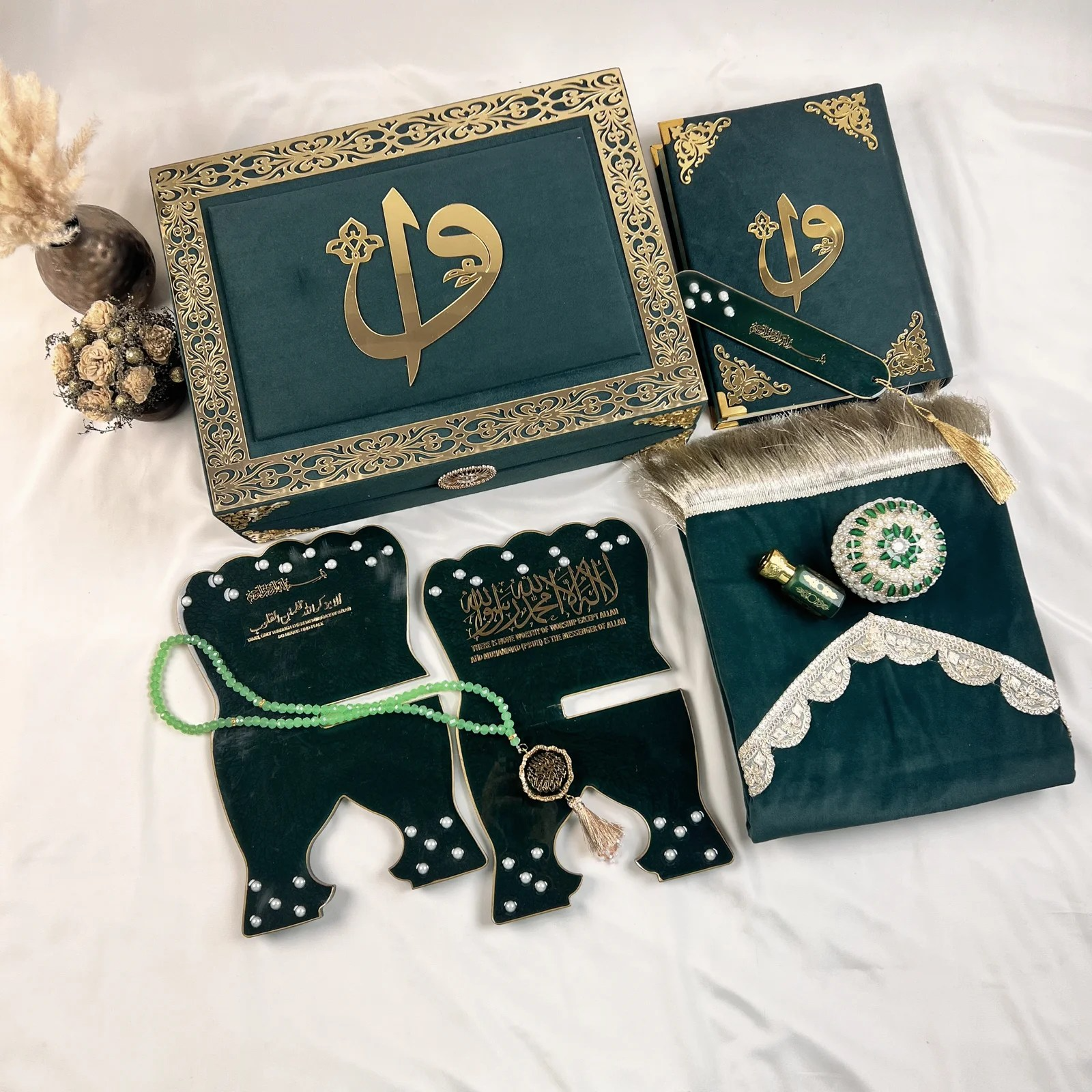 Elevate your gifting with Al-Hadaya’s Hubb Al-Iman Green Quran Gift Set—velvet Quran, Turkish prayer mat, resin rehal, tasbih & halal attar. Perfect for Nikah, Ramadan, or Eid.