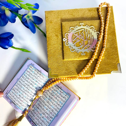 Golden Mini Quran and pearl tasbih set in velvet box – perfect Islamic favor gift.