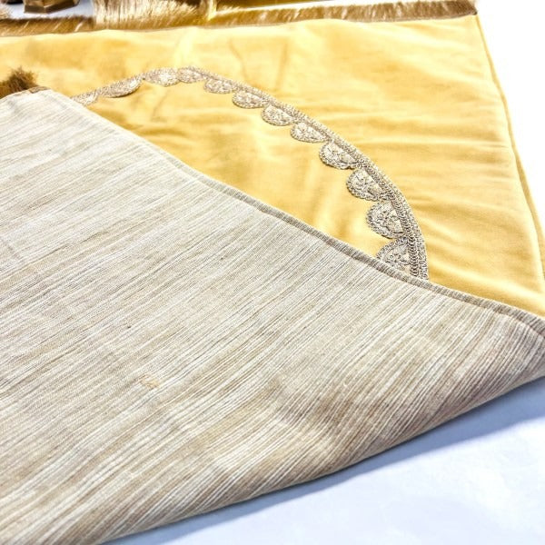 golden velevet prayer mat