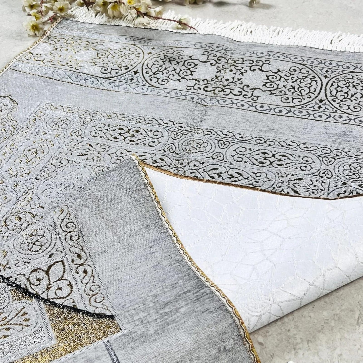 Turkish Islamic Prayer Mat | Soft & Comfortable Turkish Prayer Rugs/Janamaz - Grey.