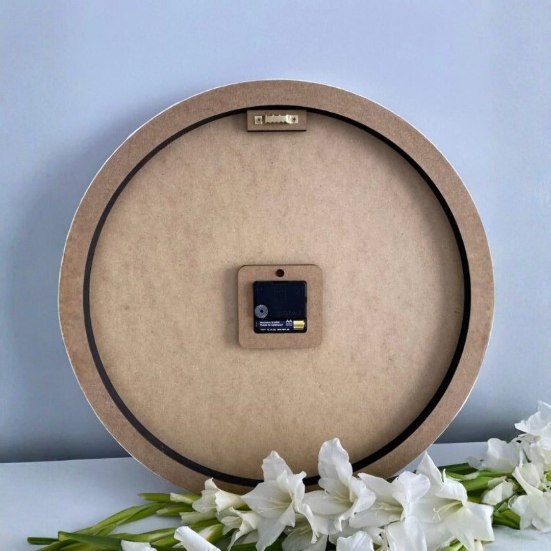 Resin Art Wall Clock Unique Home Decor | Custom clock in white beige and silver with natural stones | Home Decor | Modern wall art Handmade clock