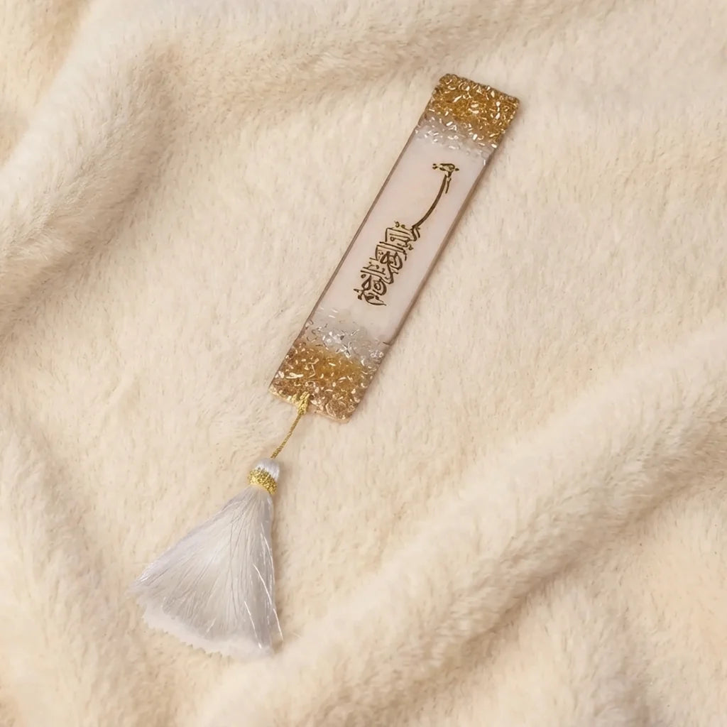 Personalized Resin Bookmark Favor with Gold Calligraphy Name and Cream Tassel 3