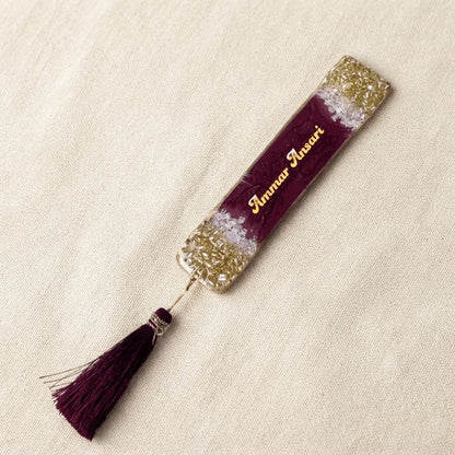 Personalized Resin Bookmark Favor with Gold Calligraphy Name and Cream Tassel 9