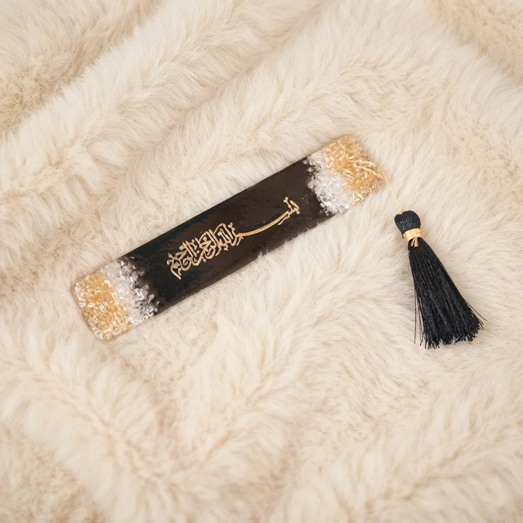 Personalized Resin Bookmark Favor with Gold Calligraphy Name and Cream Tassel 10