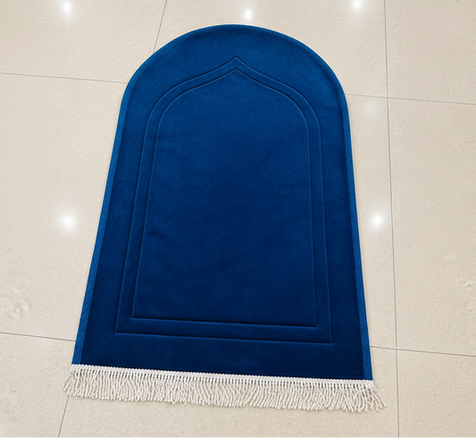 Blue Padded Prayer Mat | Thick Soft Musallah Janamaz | Anti-Slip Comfortable Prayer Rug for Salah (Premium Quality)
Thick padded prayer mat for extra comfort
Thick padded prayer mat for extra comfort
Soft velvet finish musallah janamaz
Elegant deep blue Islamic prayer rug
Anti-slip base for stability during salah
Lightweight & travel-friendly prayer mat
Ideal for daily salah, Ramadan, Hajj & Umrah