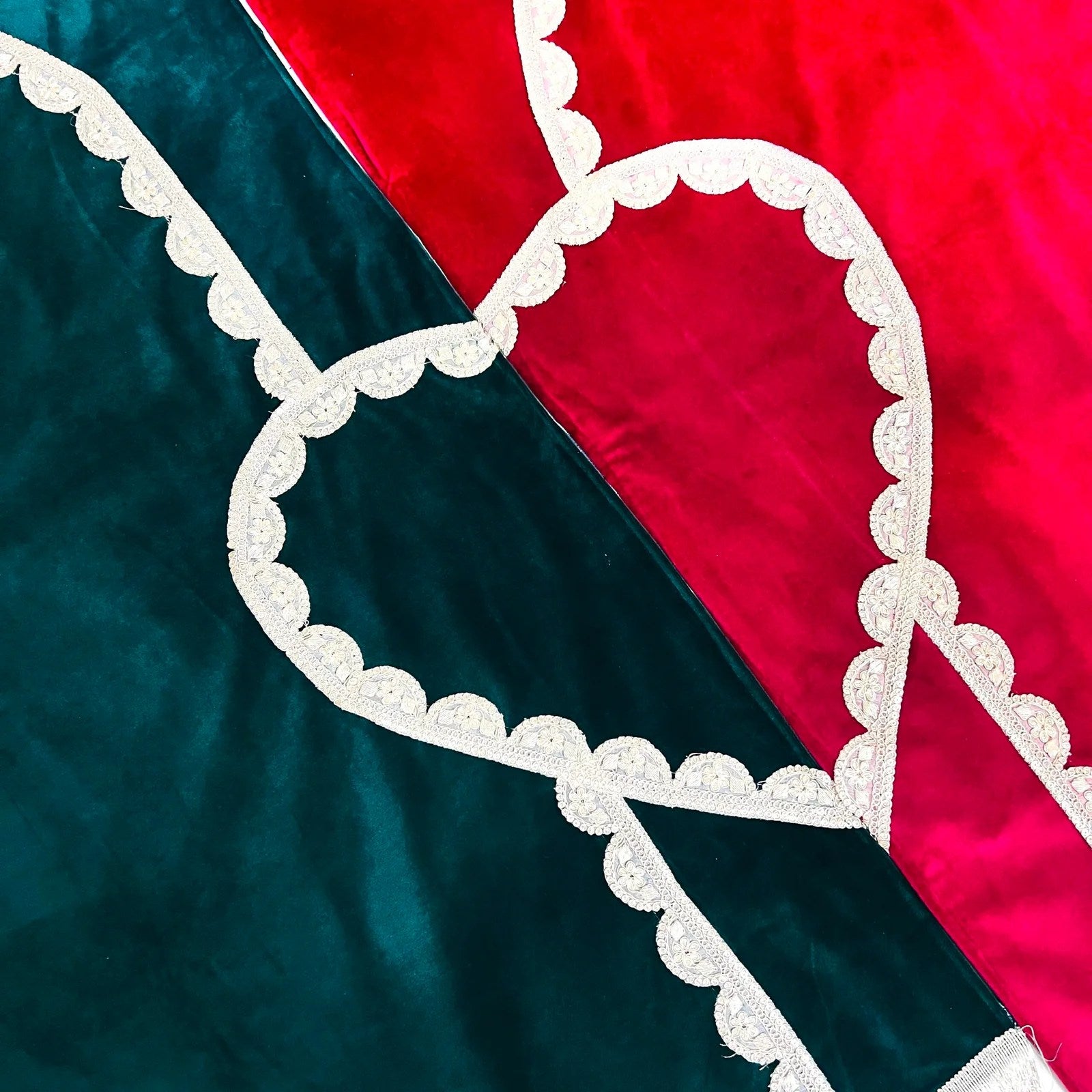 Elegant Ibadat Essentials Couple Prayer Rugs – Thoughtful Nikah & Wedding Gift