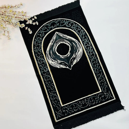 Hajr-e-Aswad Kaaba design prayer mat in black chenille for men and women.