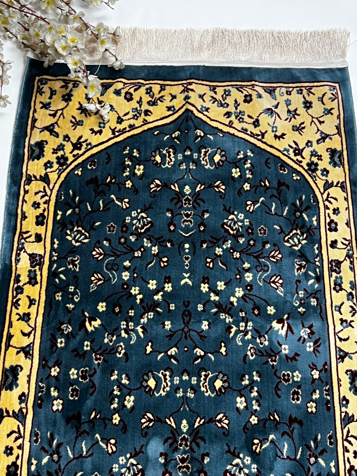 Ravza Patterned Woven Prayer Rug – Premium Soft Weave Design