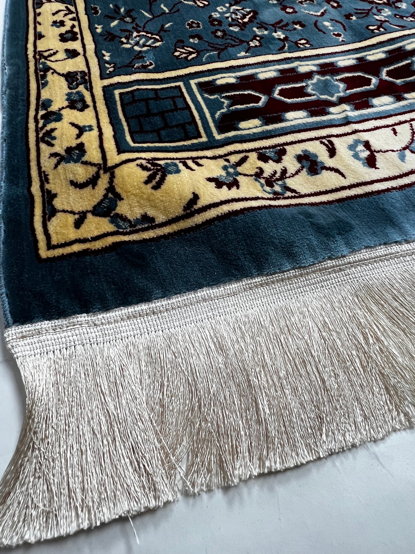 Ravza Patterned Woven Prayer Rug – Premium Soft Weave Design