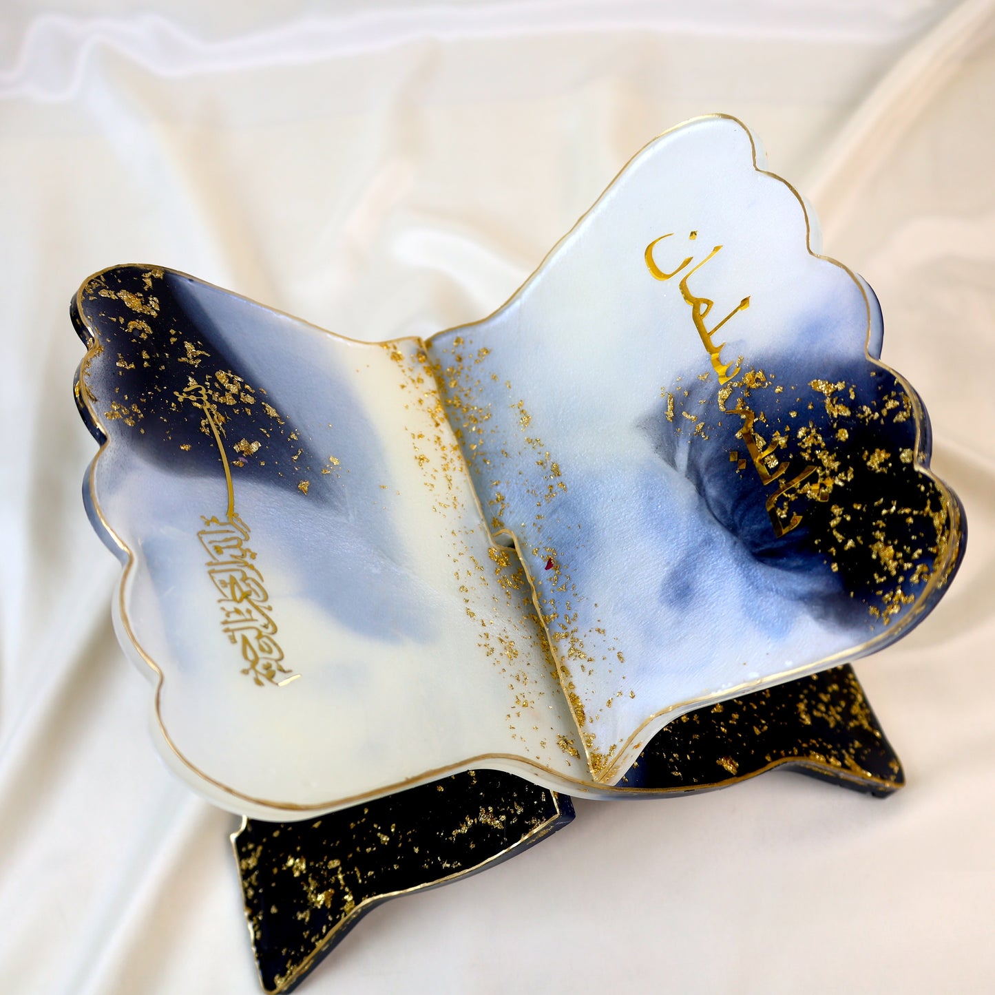 Premium Resin Black & White Rehal with Tasbih & Bookmark – Islamic Gift Set