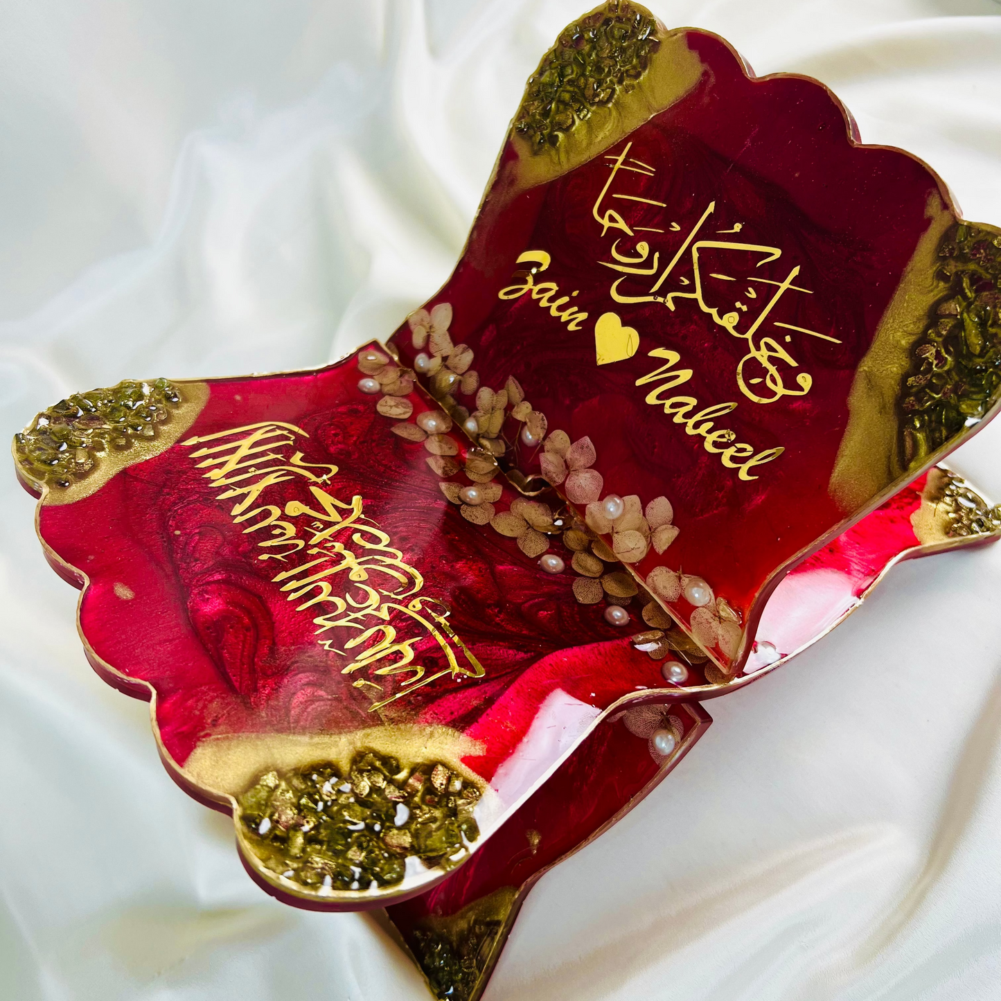 Handcrafted Maroon Resin Quran Stand with Bookmark