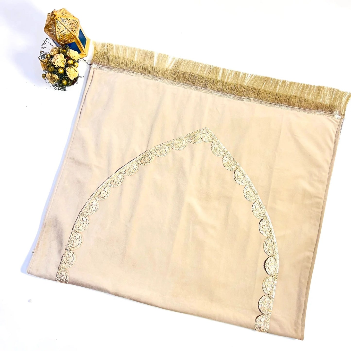 Luxury Quran gift set with velvet Quran, prayer mat, resin rehal, tasbih beads & attar. Hubb Al-Iman hamper – ideal for Nikah, Eid & Ramadan.
