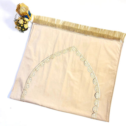 Luxury Quran gift set with velvet Quran, prayer mat, resin rehal, tasbih beads & attar. Hubb Al-Iman hamper – ideal for Nikah, Eid & Ramadan.