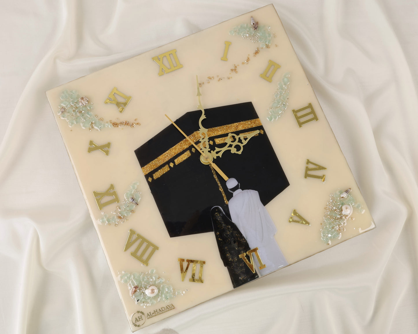 Handmade personalised Kaaba couple wall clock 12x12 inch, resin Islamic art with natural stones, customisable names and dates, perfect Islamic wedding or anniversary gift.
