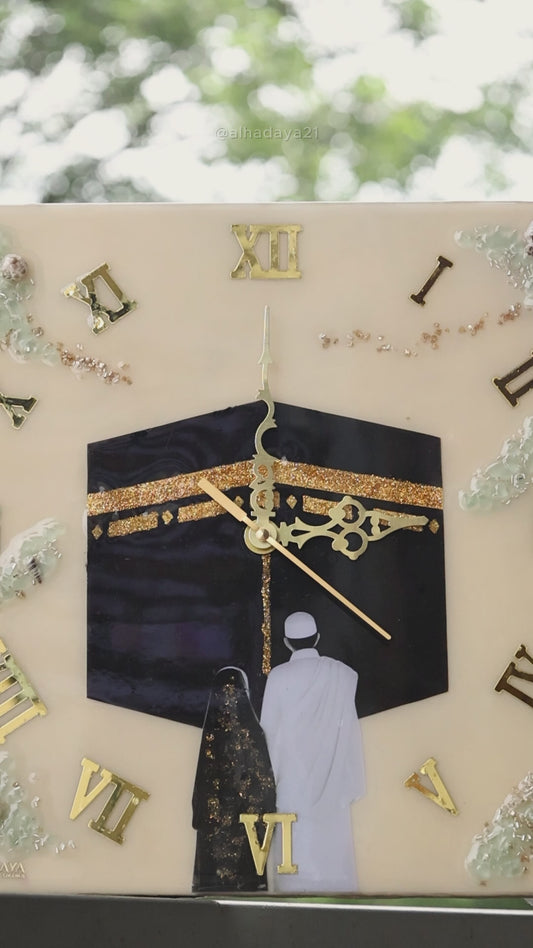 Handmade personalised Kaaba couple wall clock 12x12 inch, resin Islamic art with natural stones, customisable names and dates, perfect Islamic wedding or anniversary gift.